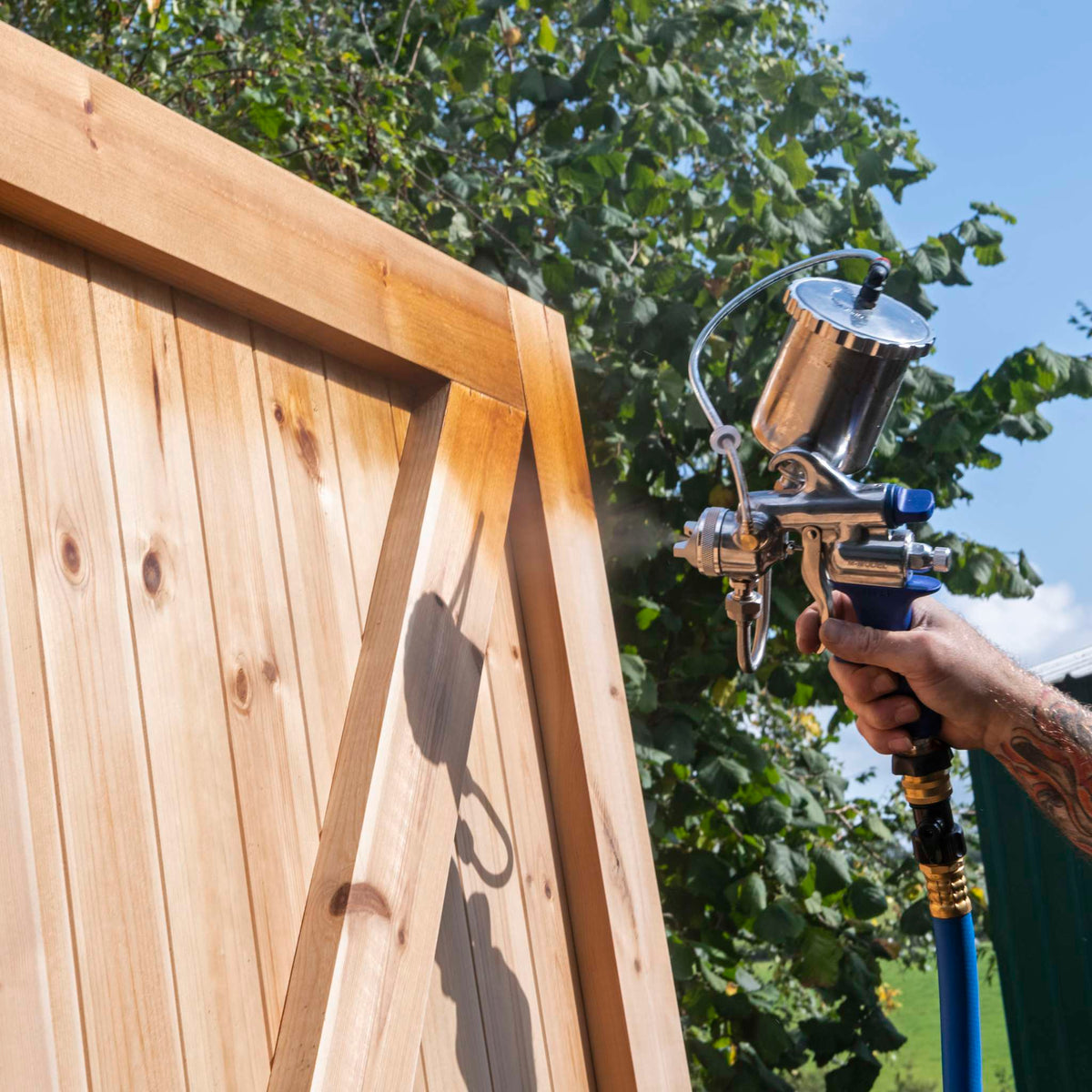 M-Model HVLP Gravity Feed Spray Gun – 1.3 mm Air Cap Set